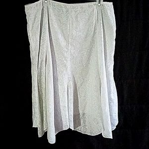 White Stag White Floral Midi Skirt 16